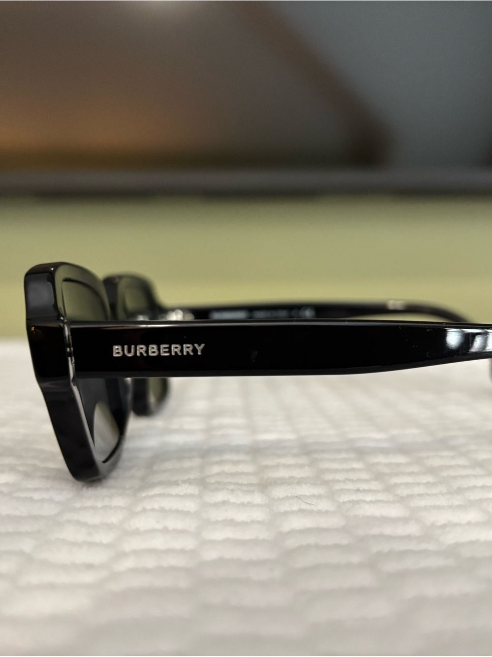 Burberry Black Sunglasses with Dark Smoke Lenses - Picture 3 of 5